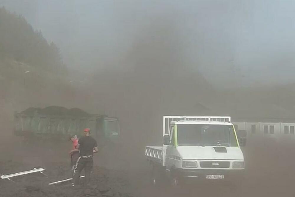 Pljevlja zasipaju oblaci ugljene prašine