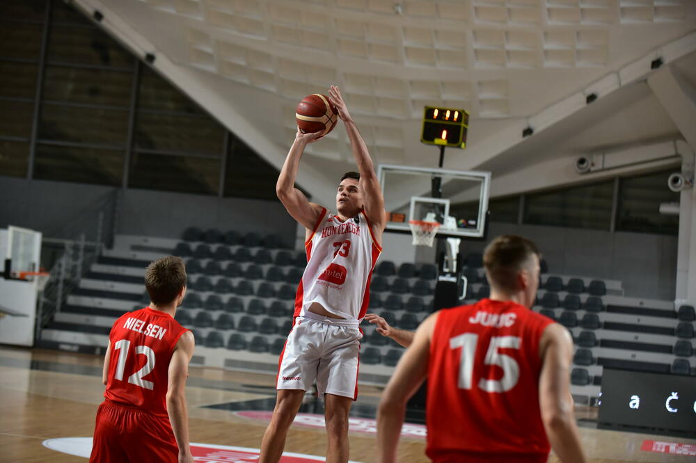 Crna Gora na pragu kvalifikacija za Mundobasket: Velikom mukom do pobjede nad Danskom