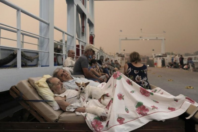 Fotografija koja je rastužila svijet: Nisu ponijeli ništa, osim Bele