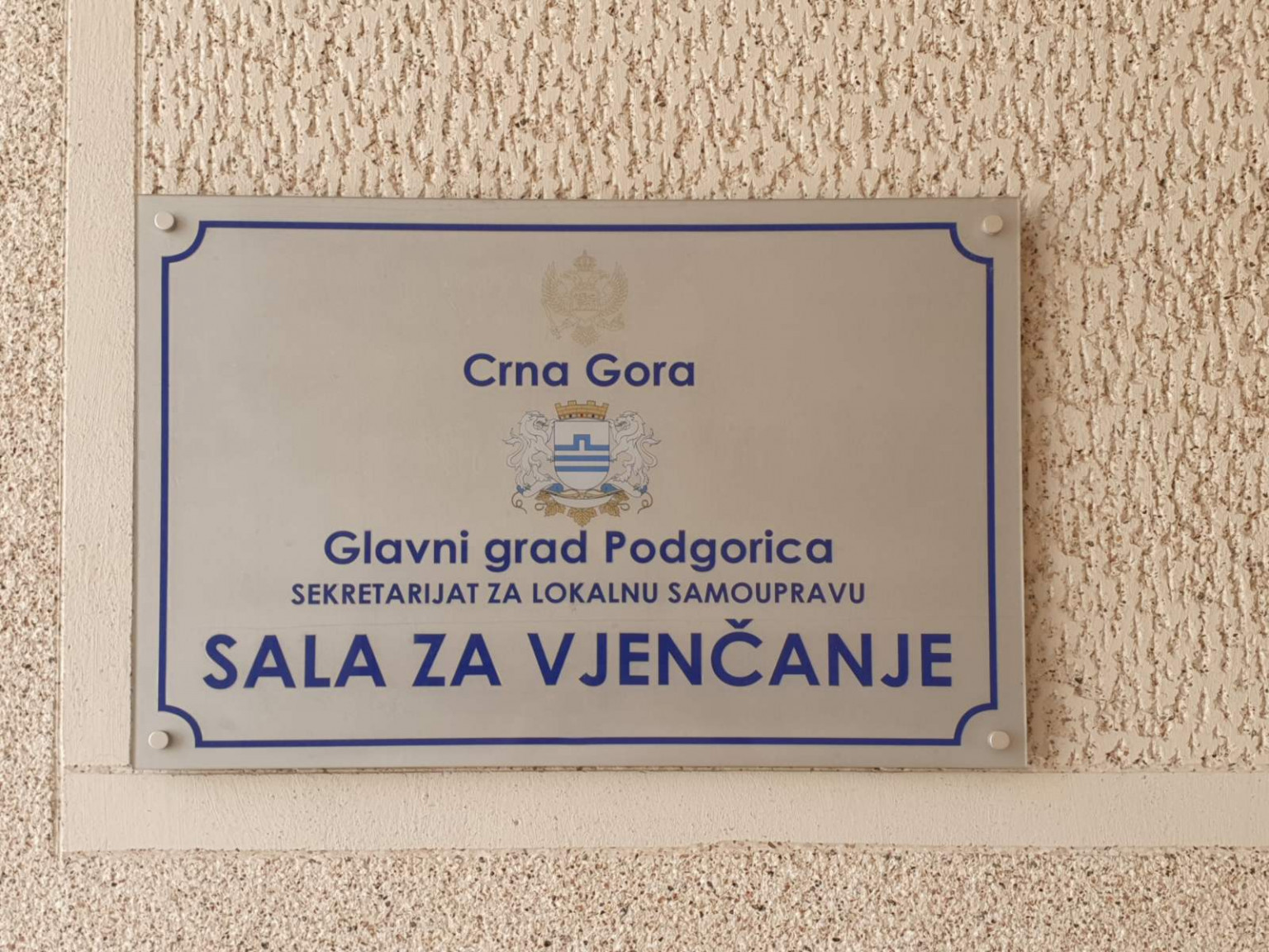 U Podgorici sklopljen prvi istopolni brak