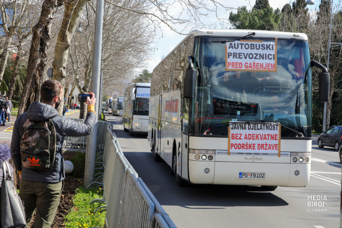 Protest autobuskih prevoznika u četvrtak ukoliko se ne isplati pomoć