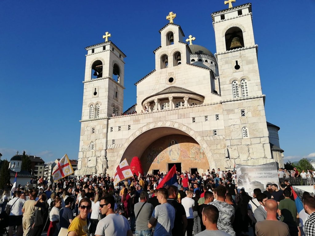 Nove mjere, Crkva opet ispašta: Hoće li narod moći da dočeka Patrijarha Porfirija i da prisustvuje ustoličenju Mitropolita Joanikija?