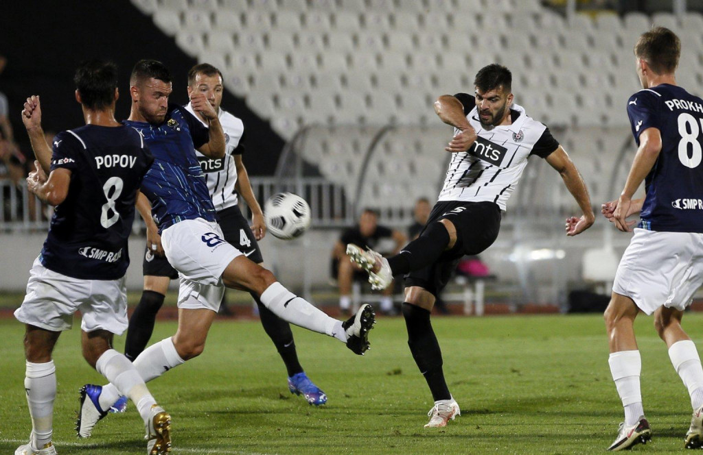 Šćekić spasio, Vujačić odveo Partizan u plej-of LK!