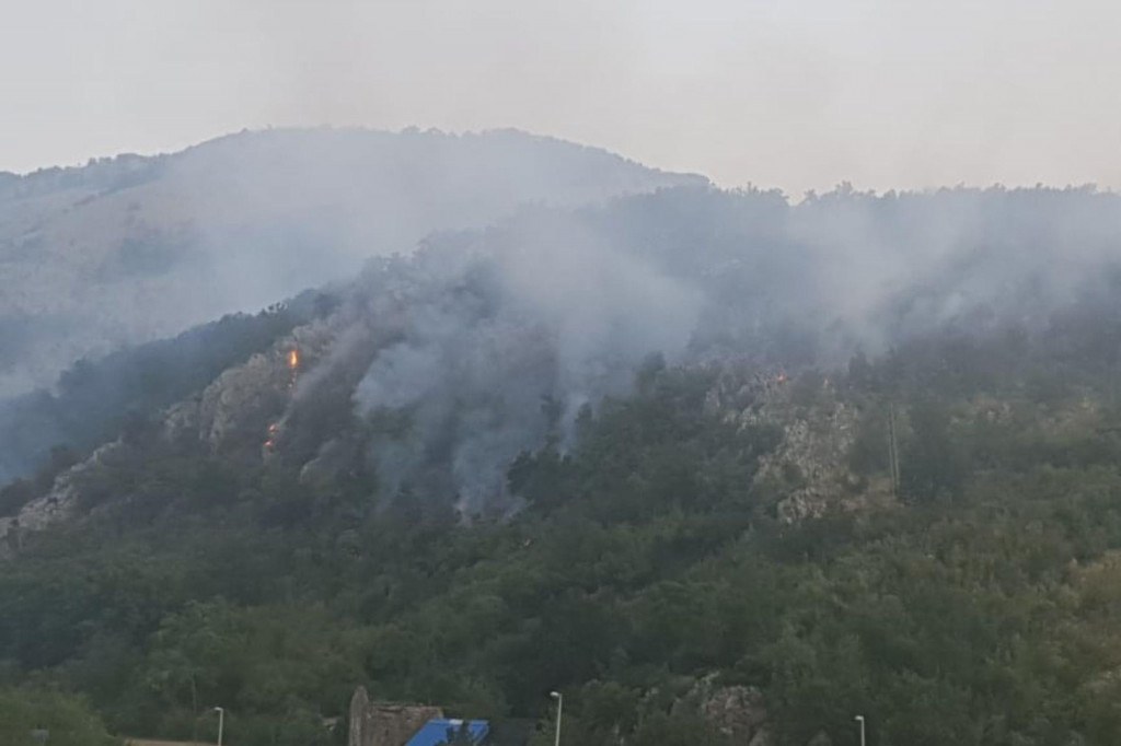 Požar na Bioču: Dim stigao do Podgorice