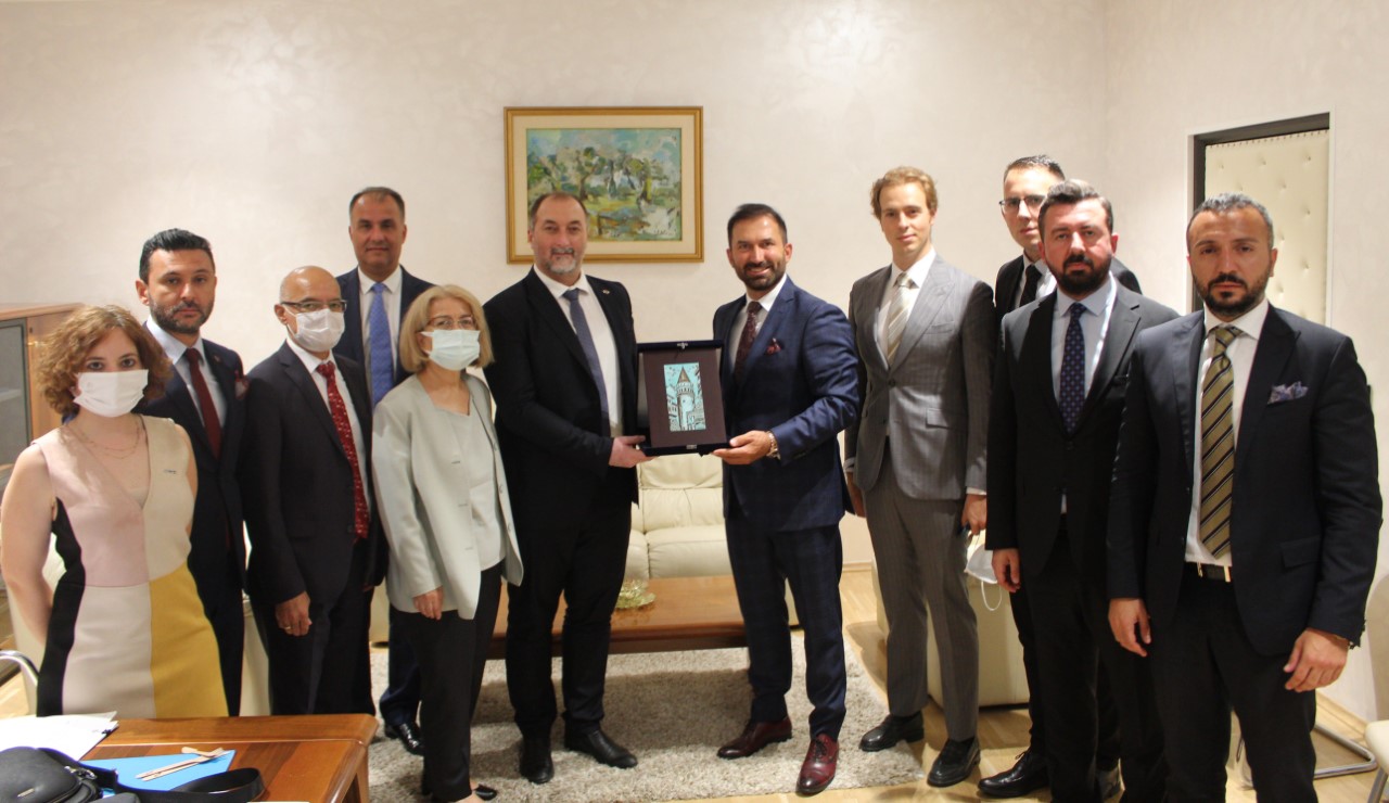 Stijović sa ambasadorkom Turske: Crna Gora je po pitanju drvnog potencijala jedna od najbogatijih država u Evropi