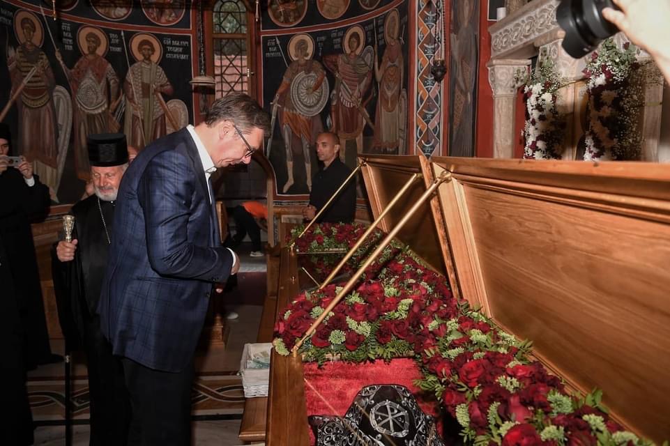 Vučić u posjeti manastiru Tumane: Naša obaveza je da uredimo puteve i komunalnu infrastrukturu kako bi vjerujući narod iz Srbije, RS i Crne Gore posjetio ovu svetinju