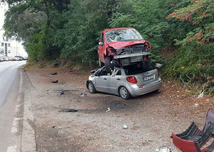 Nesvakidašnji udes u Sutomoru: Vozač vozio pijan, uhapšen nakon pregleda ljekara