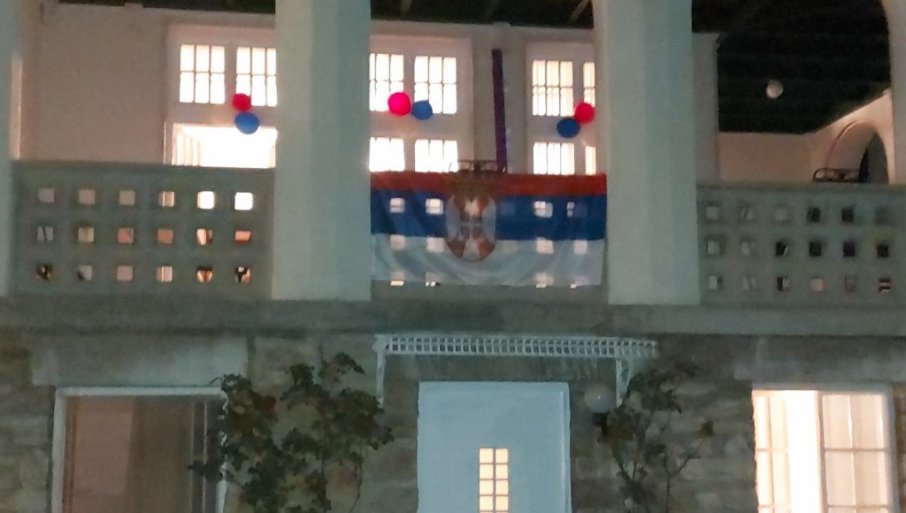 Trobojka i u Hrvatskoj: Dan srpskog jedinstva obilježava se širom svijeta (FOTO)