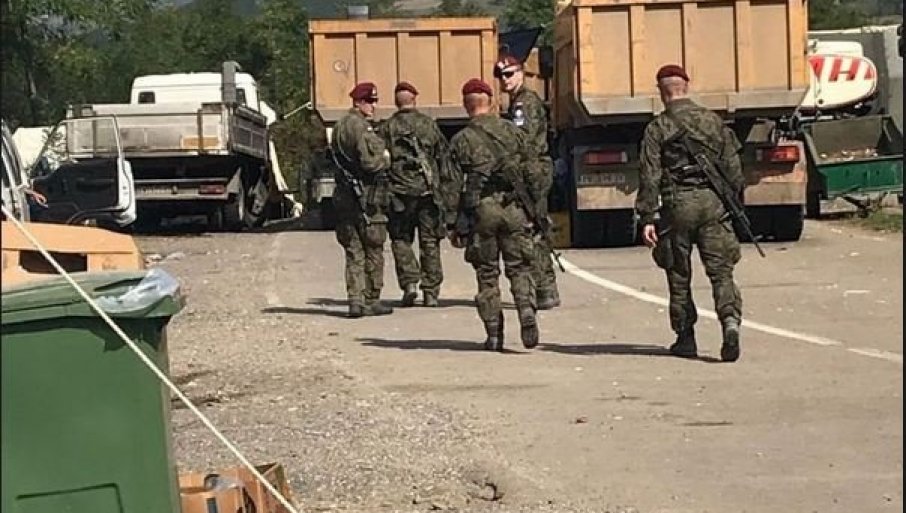 KFOR se neće miješati u politička pitanja: Gradonačelnici opština se sjevera Kosova i Metohije sa majorom Frankom Federićijem
