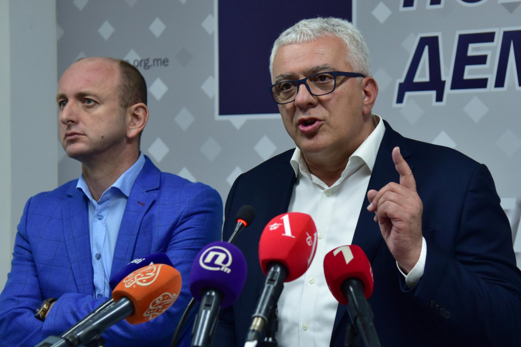 Drama u Vladi u noći između subote i nedelje: Krivokapić tražio podršku lidera DF-a za akciju na Cetinju, zajedno dogovoreno da se odbrani država, ministar Sekulović i direktor Brđanin na ledu?