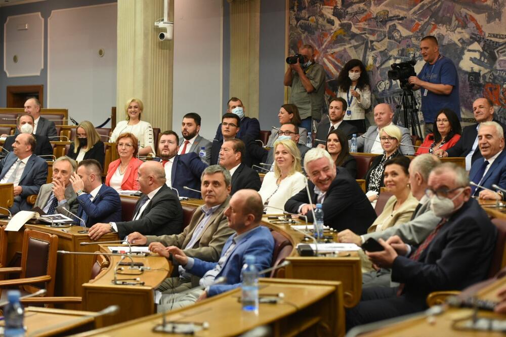 Istorijski dogovor Demokratskog fronta i Demokratske Crne Gore je zemljotres za Prvu i Drugu familiju!