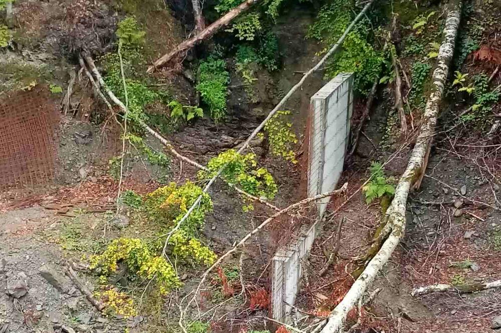 Mještani Kraljskih bara obavijestili policiju: „Sa gradilišta mHE odnesena veća količina građevinskog materijala“