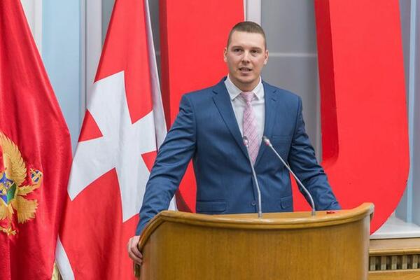 URA protiv ustoličenja Mitropolita Joanikija na Cetinju!