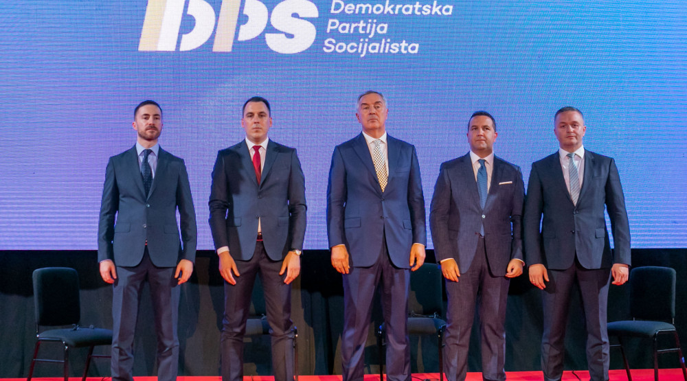 Predsjedništvo DPS-a ponovo potpiruje podjele: „Kome je do mira neće ustoličenje održati na Cetinju“