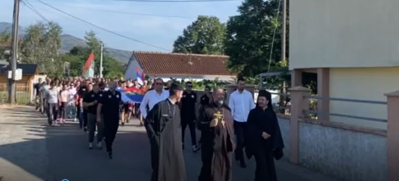 Kuči krenuli ka Podgorici da dočekaju Patrijarha Porfirija!