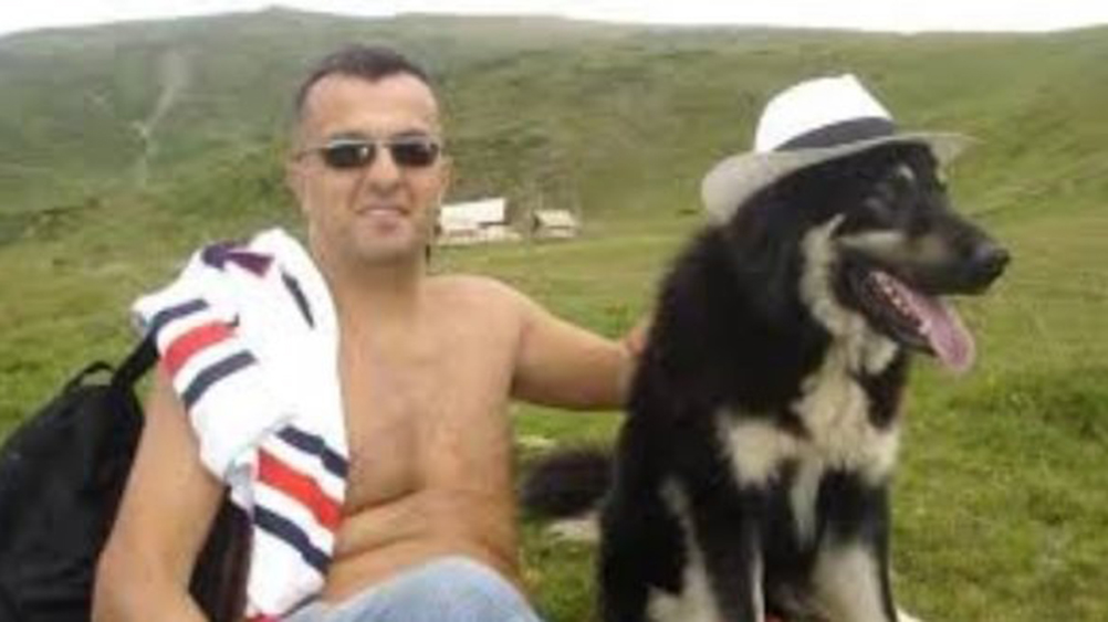 Željko Antena prenosi mafijašku ponudu Druge familije: “Pravoslavnoj braći“ iz DF-a i Demokrata spremni da daju pola vlasti; to se mora s nokta odbiti!