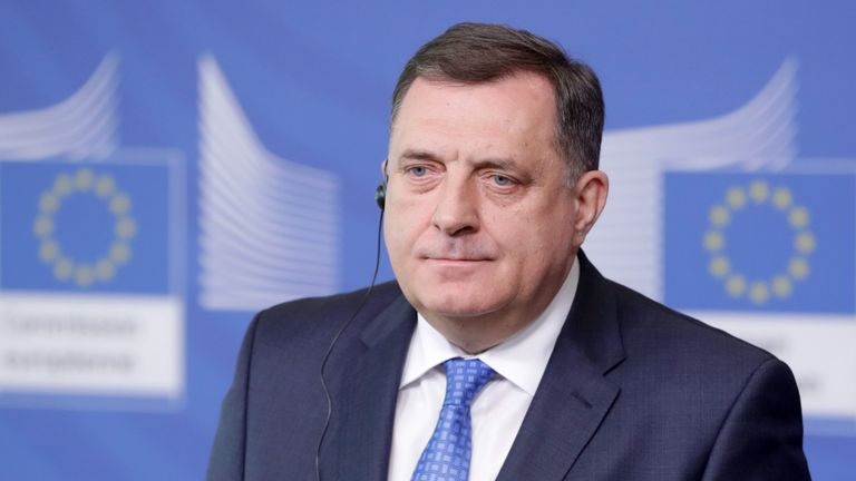 Dodik: Uhapsite sve osumnjičene za ratne zločine
