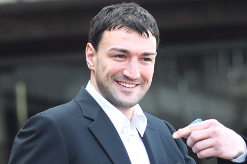 Mandić: Prošlo je vrijeme da se Srbijom šetaju crnogorski državljani sa pištoljem za pasom, a da ih policija ne pregleda!
