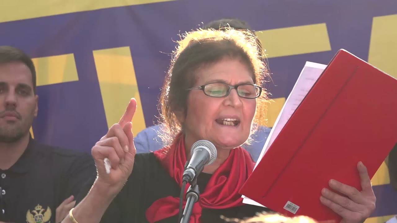Komite ili komunisti: Sinovica Jova Kapičića, koji je ubio Krsta Popovića, na komitskom protestu na Cetinju!