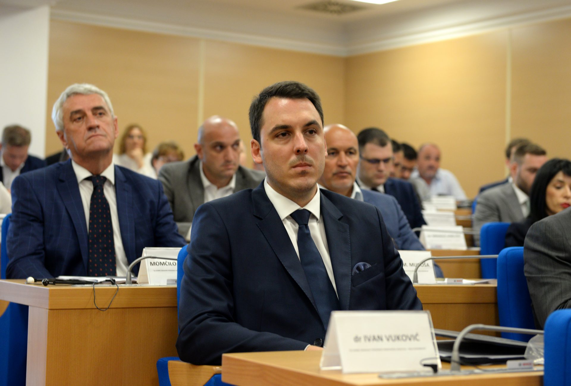 Gradonačelnik Vuković kažnjava srednje i osnovne škole u Podgorici: Sad se sjetio, kad je vlast pala, da naplaćuje dugove za vodu!