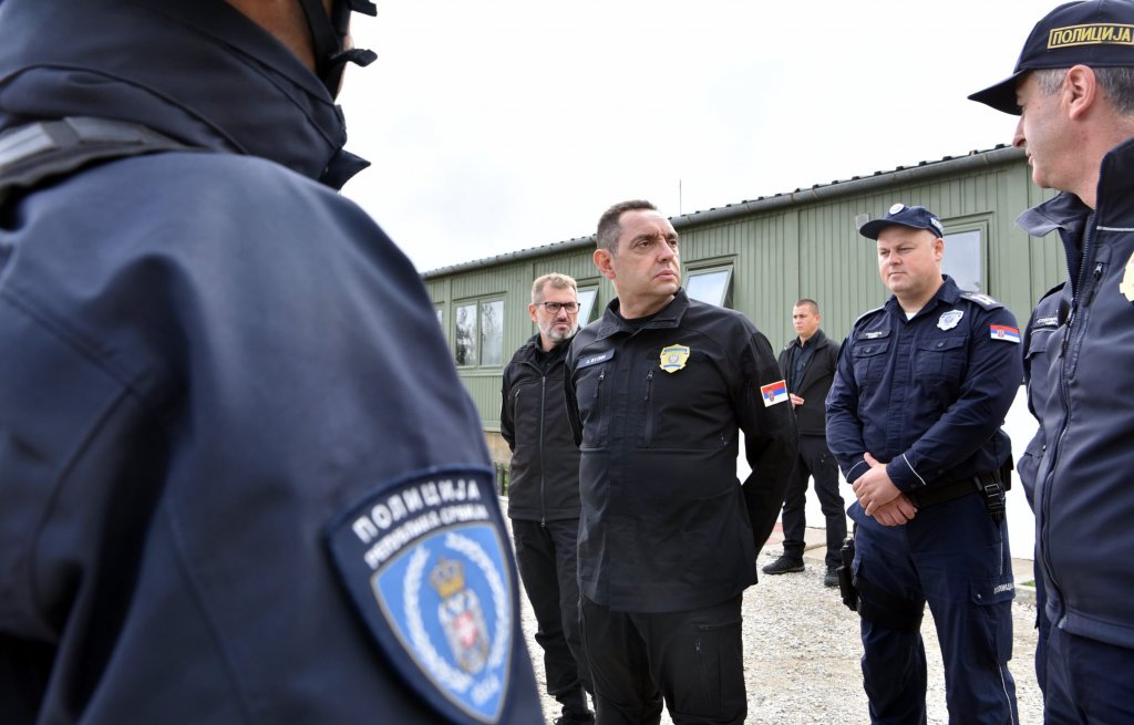 Vulin: Pripadnici MUP-a i Vojske spremni da zaštite Srbe gdje god oni živjeli, naročito na Kosmetu!