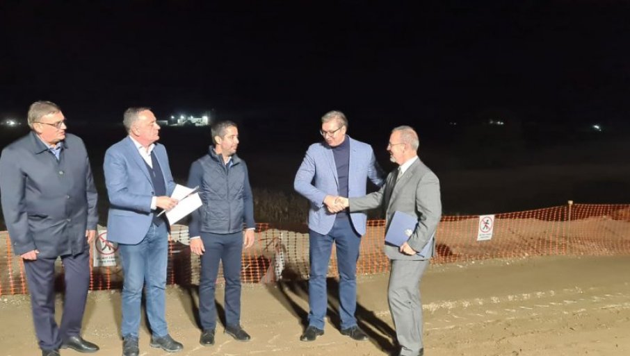 Vučić obilazi Moravski koridor sa ambasadorom SAD: Ovaj auto-put je srce centralne Srbije!