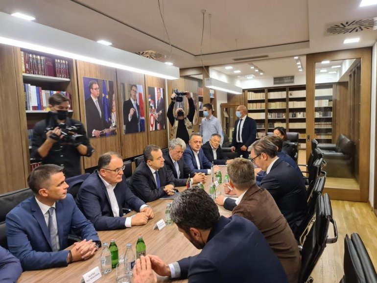 Vučić i Dačić dogovorili zajedničku saradnju: Važno je da građani Srbije imaju budućnost, da se vraćaju u prošlost kao drugi!