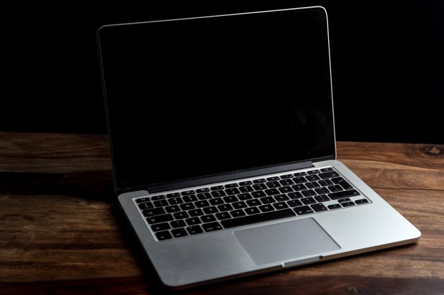Novi MacBook Pro će imati izrez u displeju