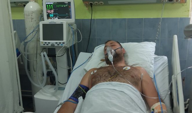 Zbog mogućih novih komplikacija: Ranjeni Srbin iz Kosovske Mitrovice prebačen na liječenje u Beogradu