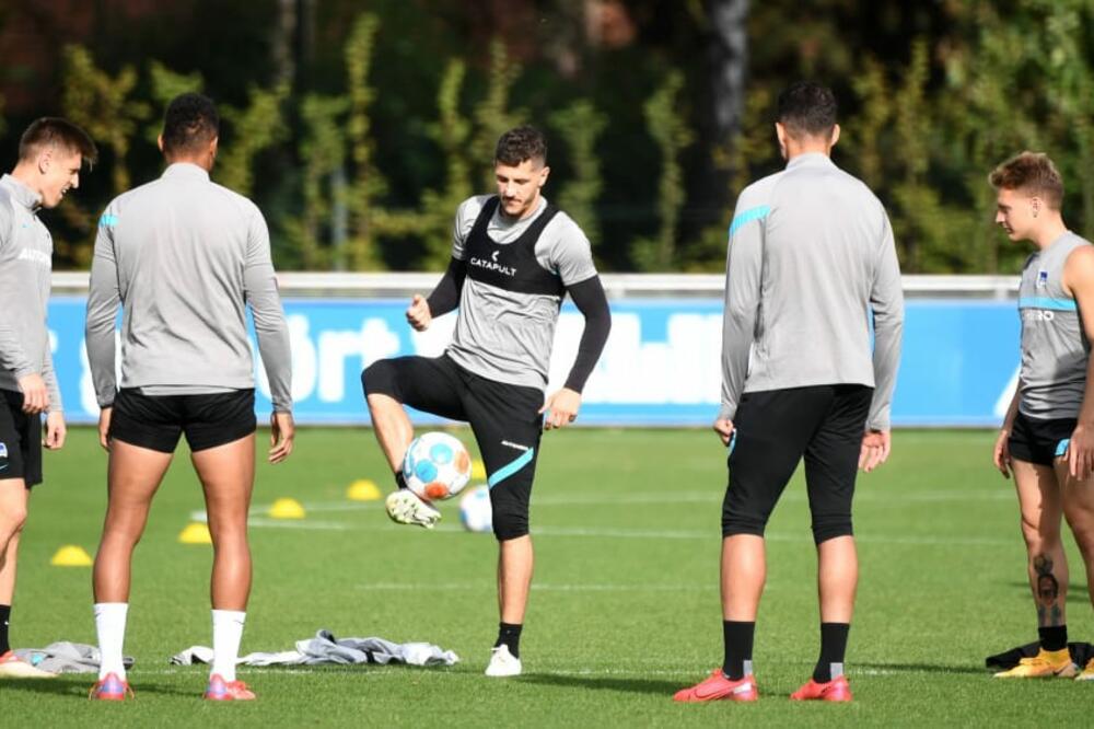 Jovetić se vraća u subotu, na terenu bar 45 minuta