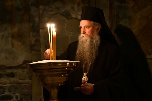 Mitropolit Joanikije danas u Dečanima i Pećkoj Patrijaršiji