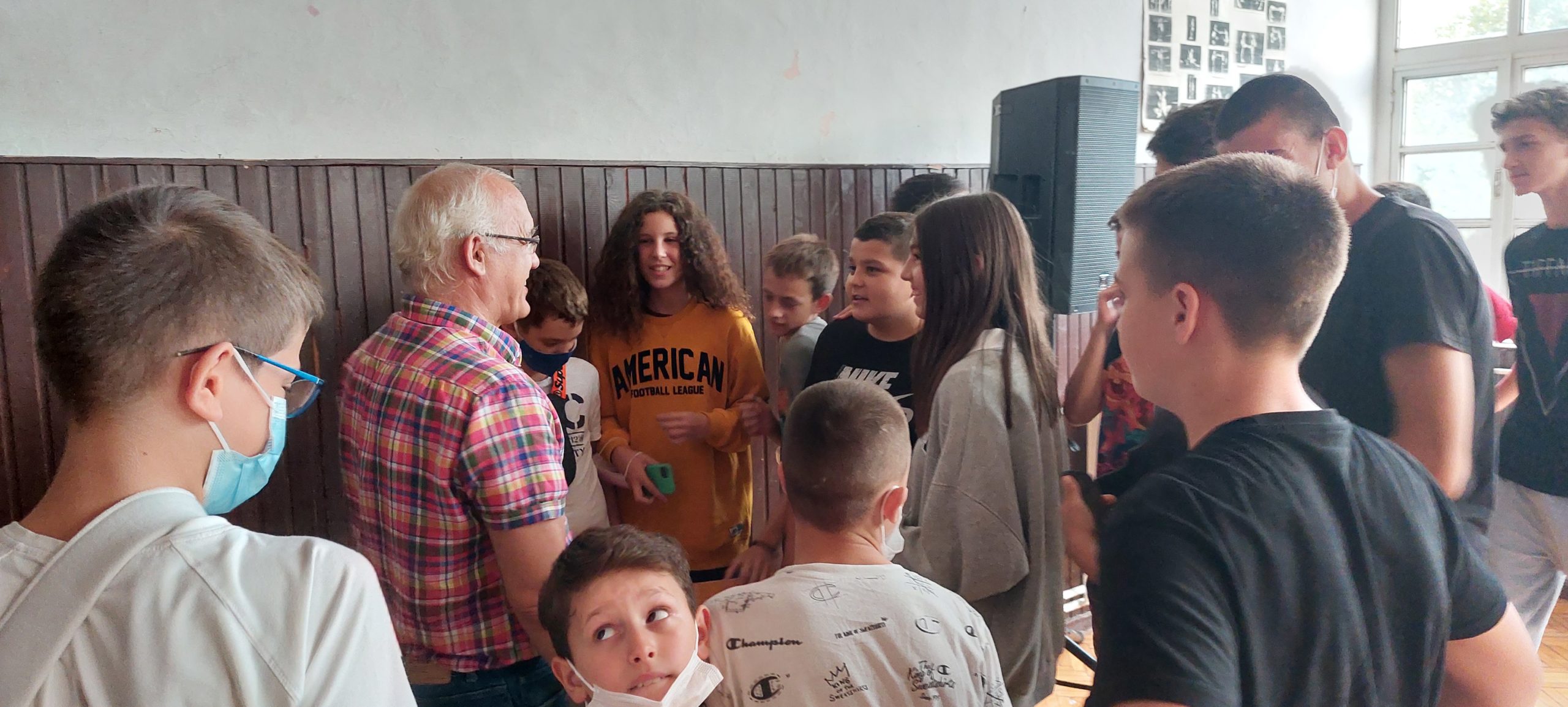 Održan susret Miodraga Perunovića sa učenicima OŠ „Savo Pejanović“
