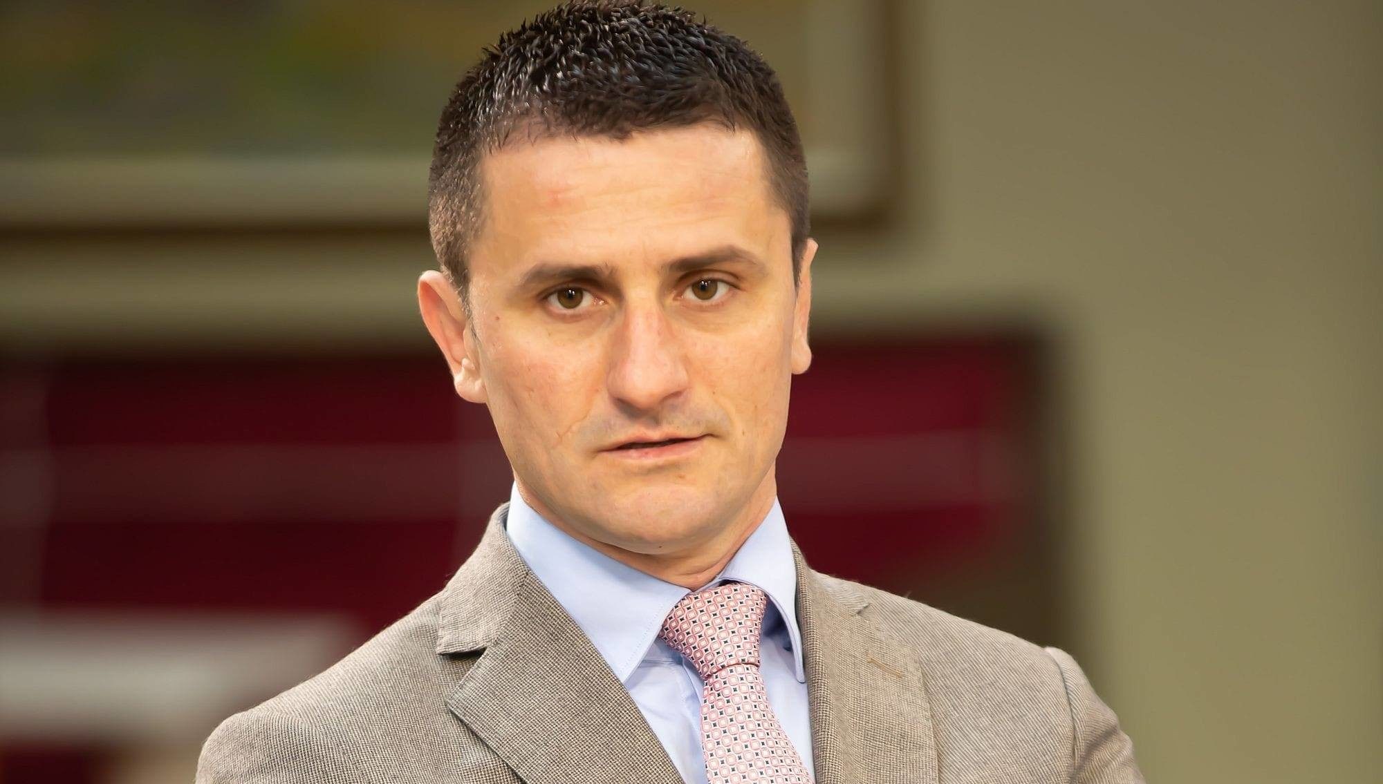 Zogović: Da i srpski bude službeni jezik