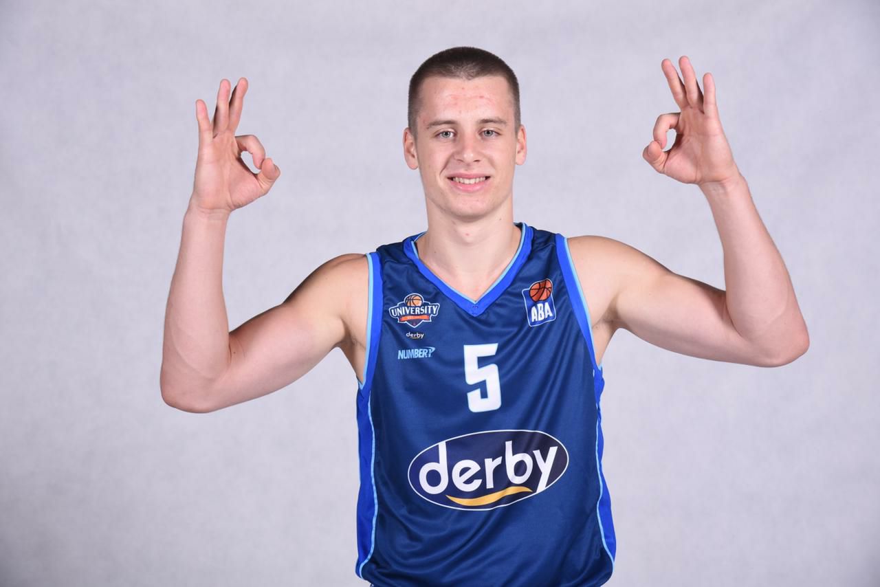 Kapiten juniorske reprezentacije Crne Gore potpisao ugovor sa ABA ligašem: Danilo Ivanović nova uzdanica SC Derbija!