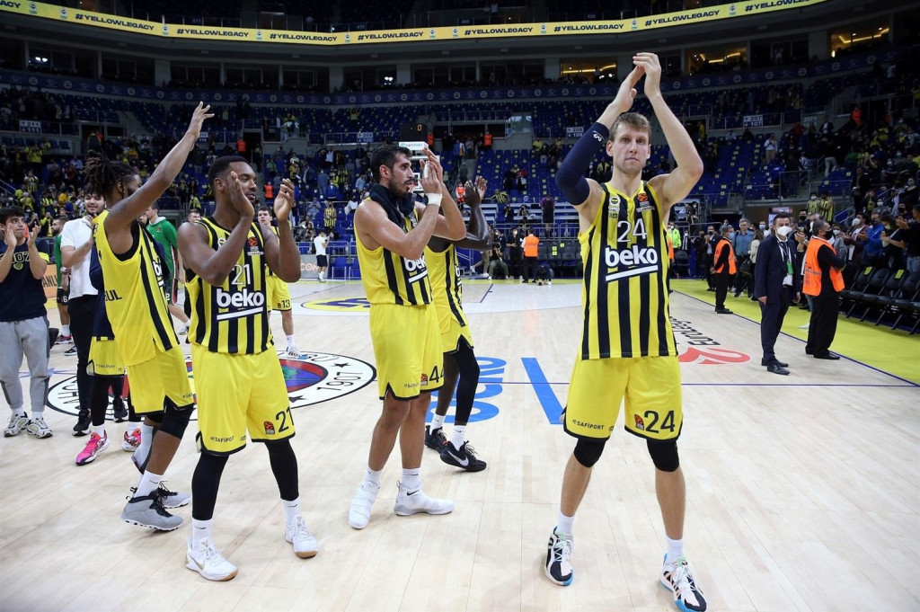 Košarkaši Fenerbahčea razbili Anadolu Efes u derbiju turskog šampionata