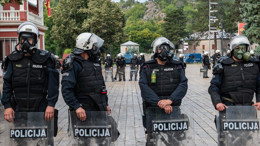 Vlada: Policajci koji su bili angažovani na Cetinju dobiće pola miliona evra!