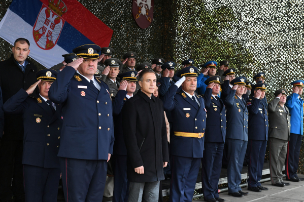 Stefanović: Srbija gradi jaku vojsku da bi se zaštitila