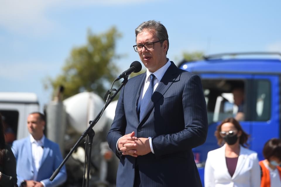 Vučić: Predaja nije opcija, zaštitićemo naš narod na Kosovu i Metohiji!