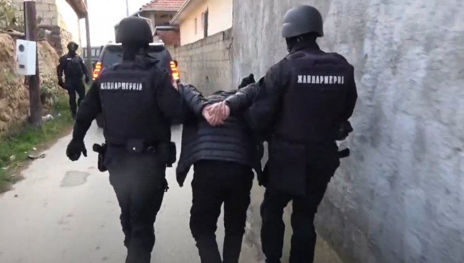 Uhapšen veteran OVK u Subotici, krijumčario 50kg marihuane