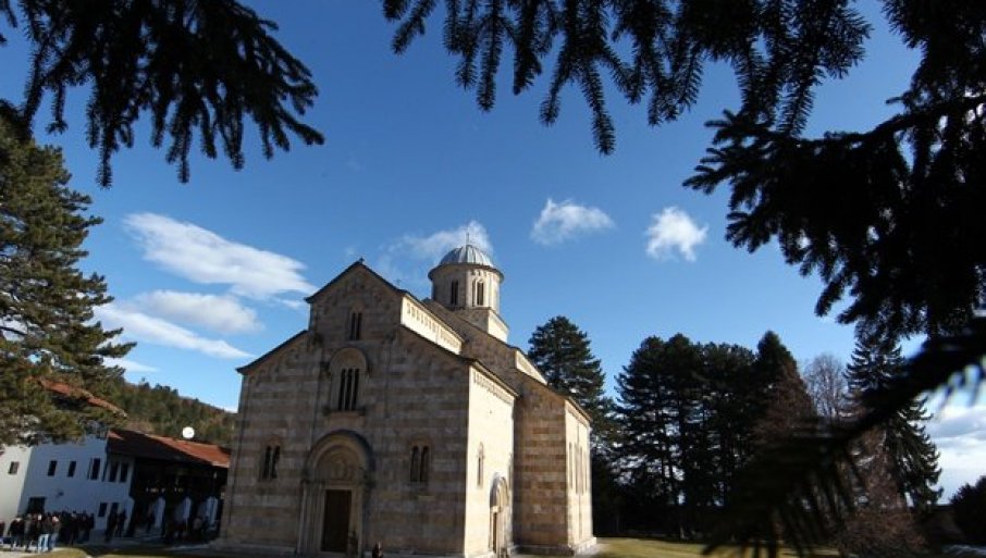 Šefovi zemalja Kvinte poslali jasnu poruku Prištini: Vratite zemljište manastiru Visoki Dečani