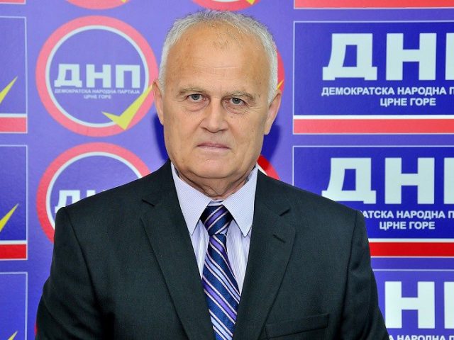 Pejović (DNP): Ispitati nacrt DUP-a, umjesto kuća Tološanima nacrtali travnjake