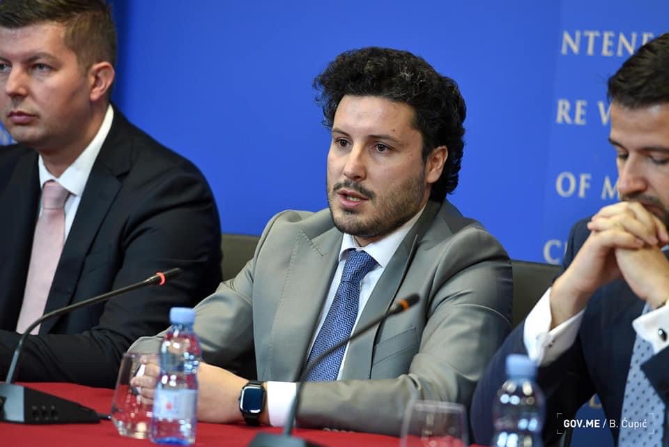 Abazović: Naše misli su usmjerene ka prijateljima u Sjevernoj Makedoniji