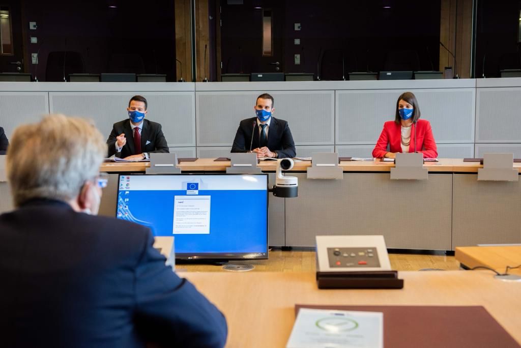 Ministri Spajić i Milatović: Nakon socijalnih partnera i građana, EVROPA SAD dobila pozitivne ocjene u EU,  na redu naši parlamentarci