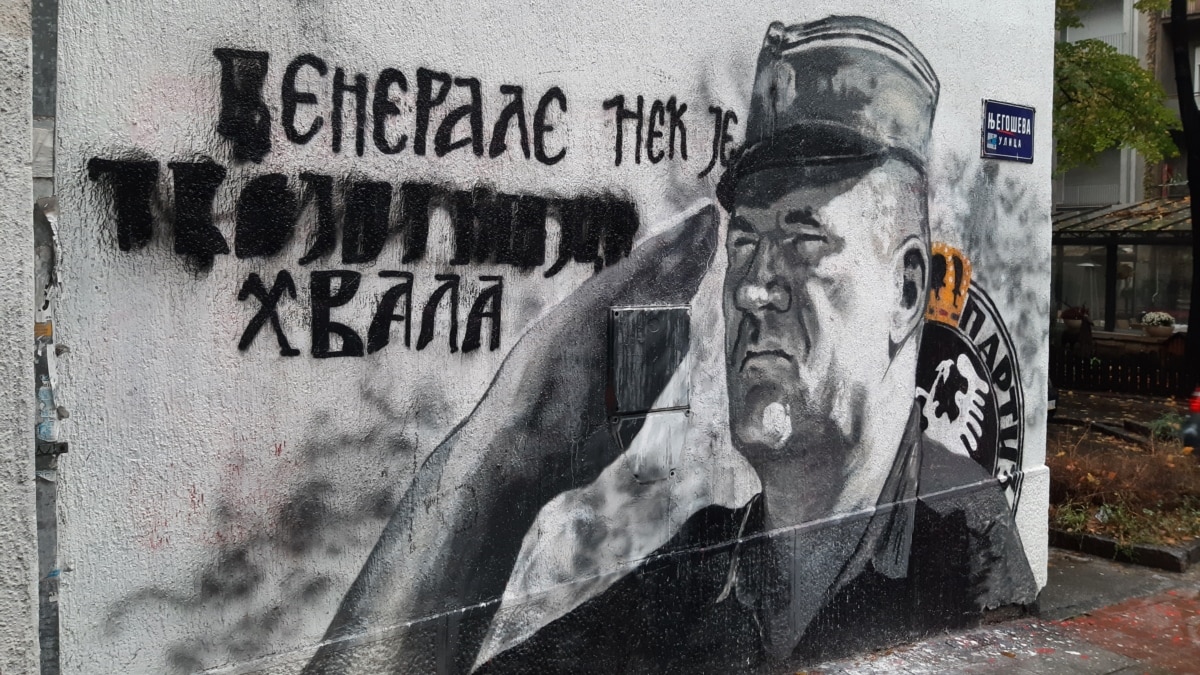 Izvjestioci Savjeta Evrope u čudu: Pozvali Beograd da bez odlaganja ukloni nelegalno postavljen mural Ratka Mladića!