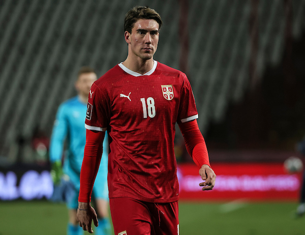 Arsenal „zagrizao“ za Vlahovića: Spremni su da plate Violi do 60 miliona evra!