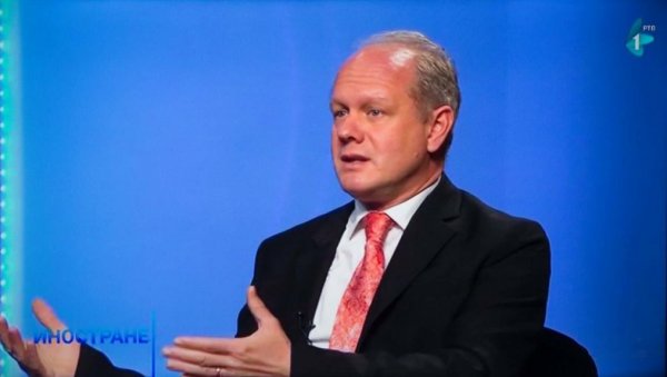 Panaotović: „Kada bi Vučić postao kooperativan po pitanju KiM i RS ekološki protesti bi se munjevito ugasili“