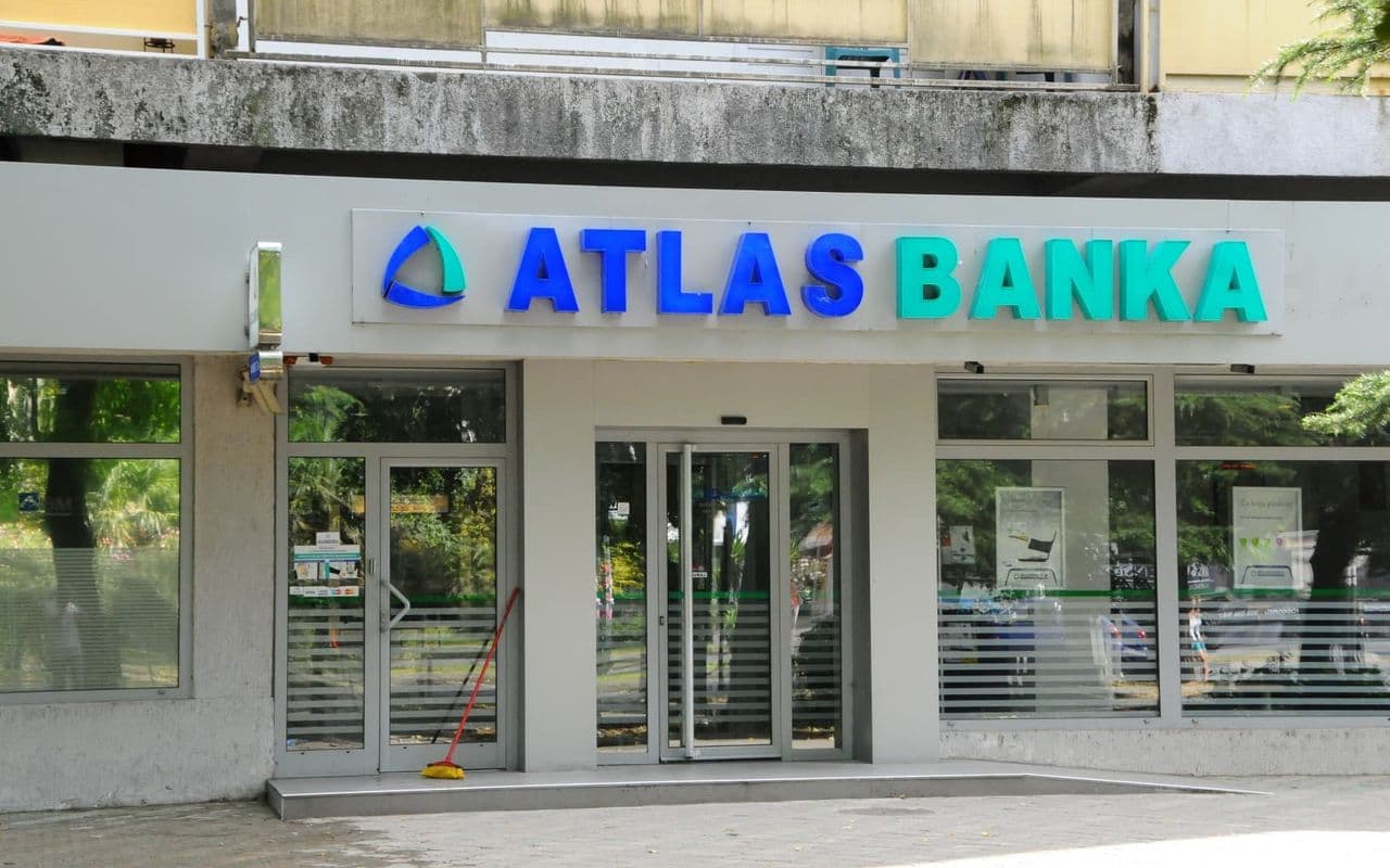 Upravni sud presudio u korist e-commerce klijenata Atlas banke