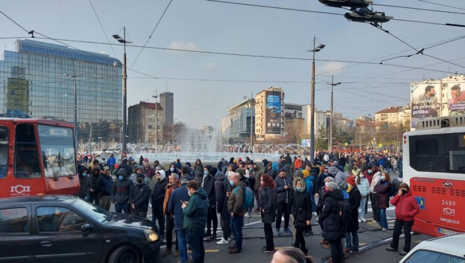Otkriveni dokazi: Fejsbuk stranicom koja organizuje proteste u Srbiji se upravlja iz inostranstva!