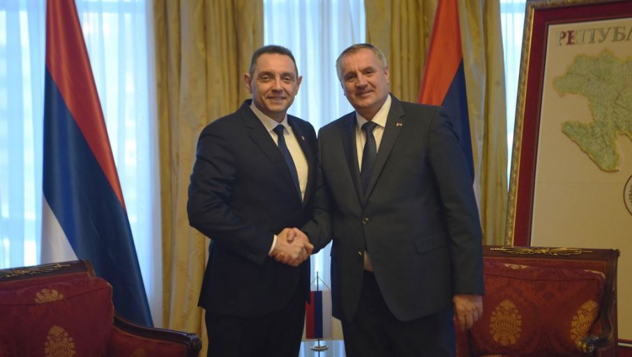 Vulin sa premijerom Viškovićem: Dok Srbiju vodi Vučić, Republika Srpska će biti čuvana!