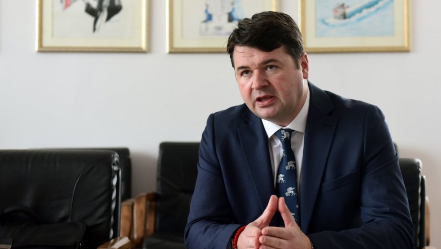 O „političkoj” i „ekspertskoj” vladi